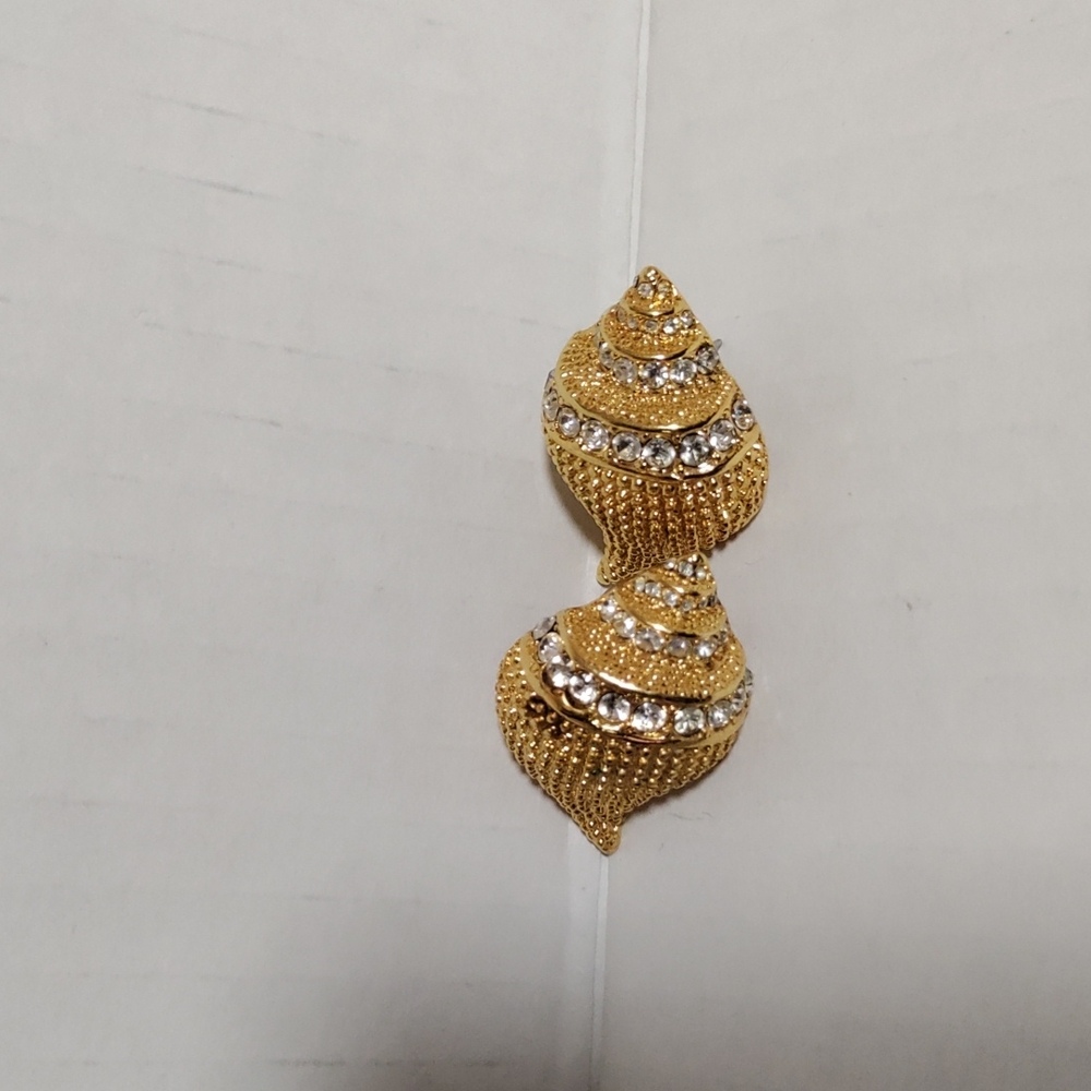Vtg Kenneth Jay Lane Seashell Earrings With Rhine… - image 3